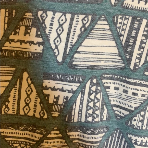 LuLaRoe perfect tee - Picture 6 of 7